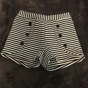 Black and white sailor shorts